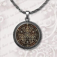 Load image into Gallery viewer, Vintage Key of Solomon Necklace